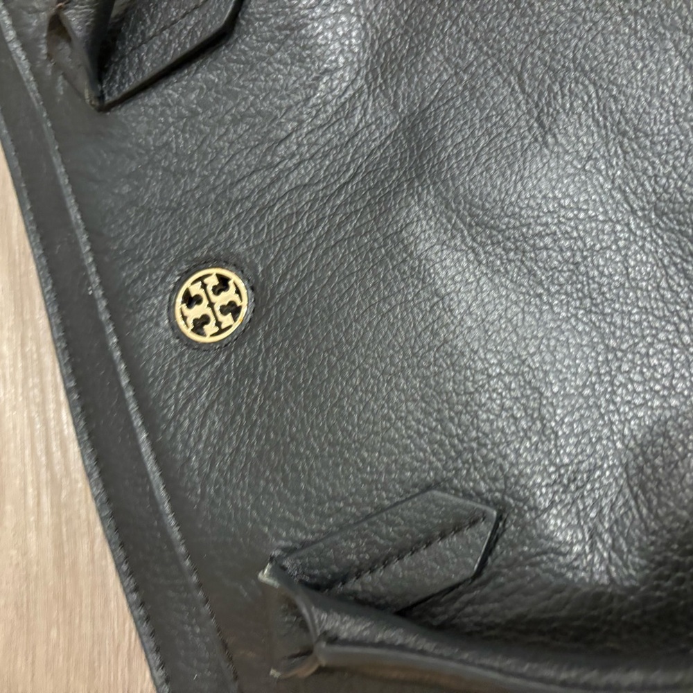 TORY BURCH Large Pebble Grain Leather Tote Bag - Picture 9 of 14